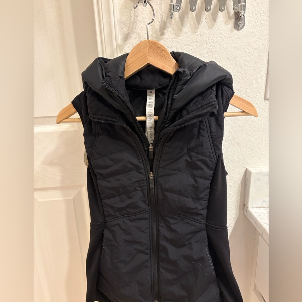 Lululemon Another Mile Vest, Size 4